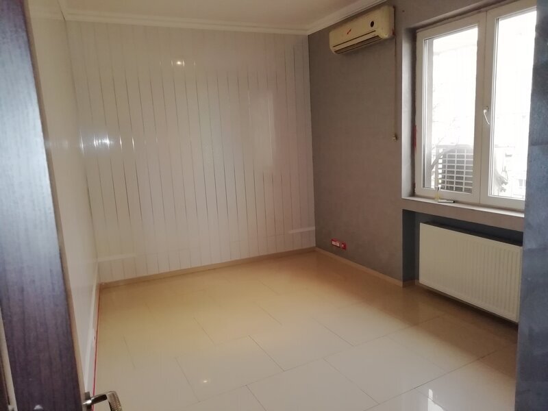 Ultracentral, Universitate